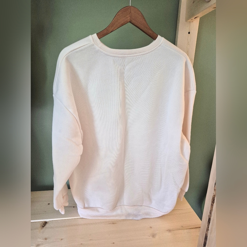 Shein Women's Beige Teacher Sweatshirt with Heart Design Size 1X - Picture 3 of 4
